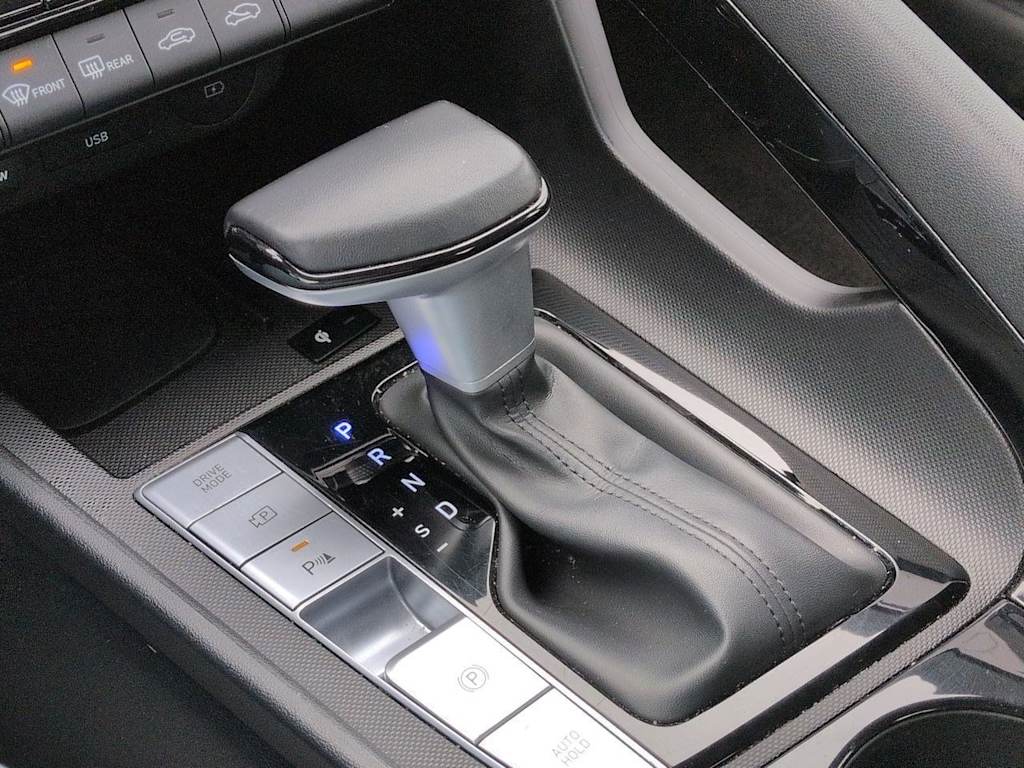 Thumbnail: 2024 Hyundai Elantra - 36