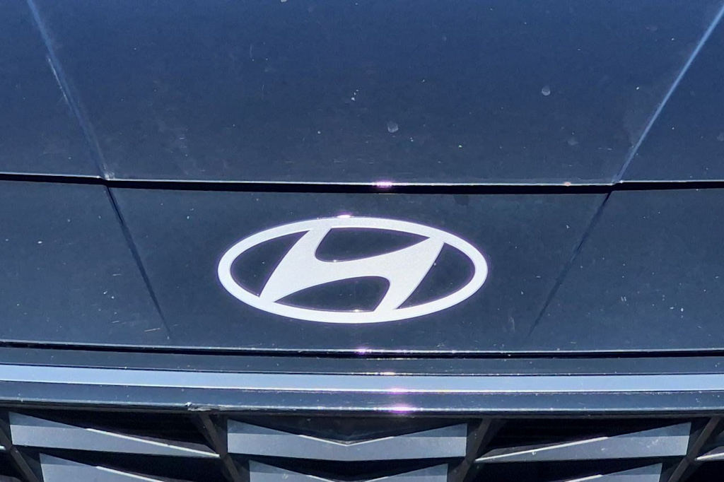 Thumbnail: 2025 Hyundai Elantra - 23
