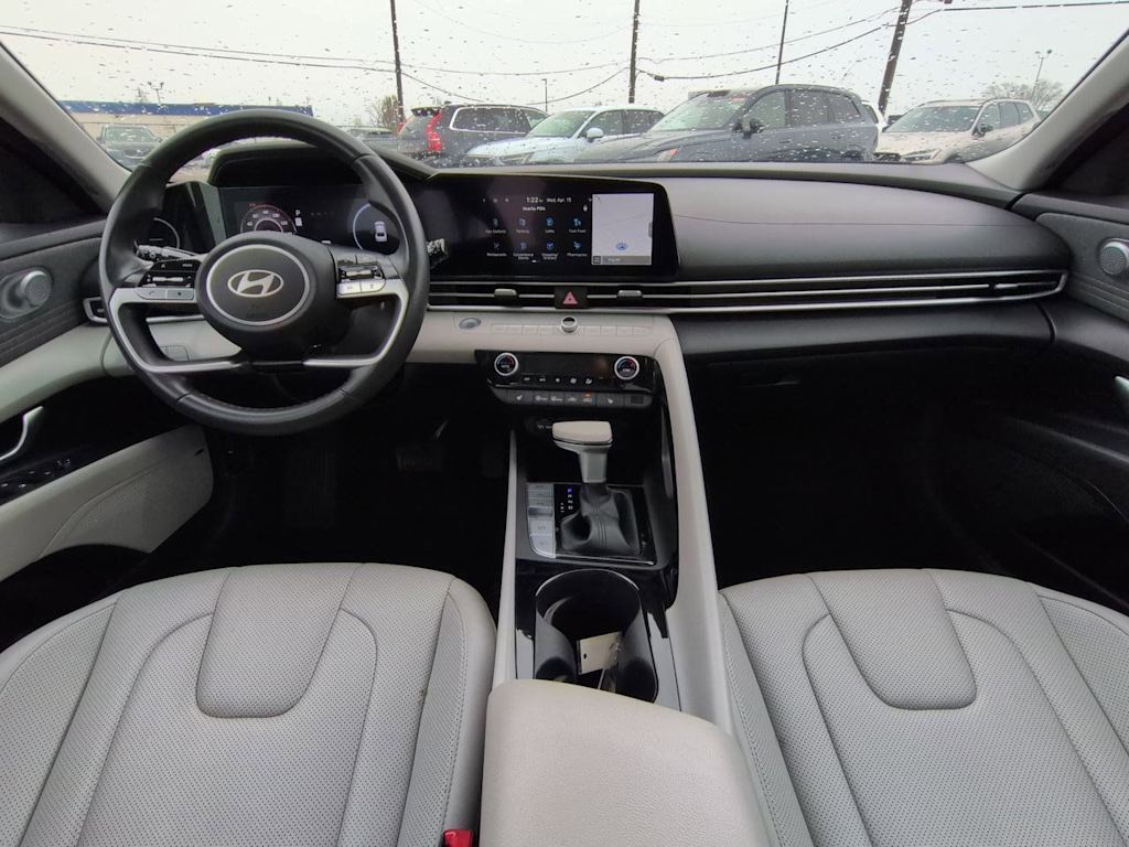 Thumbnail: 2024 Hyundai Elantra - 9