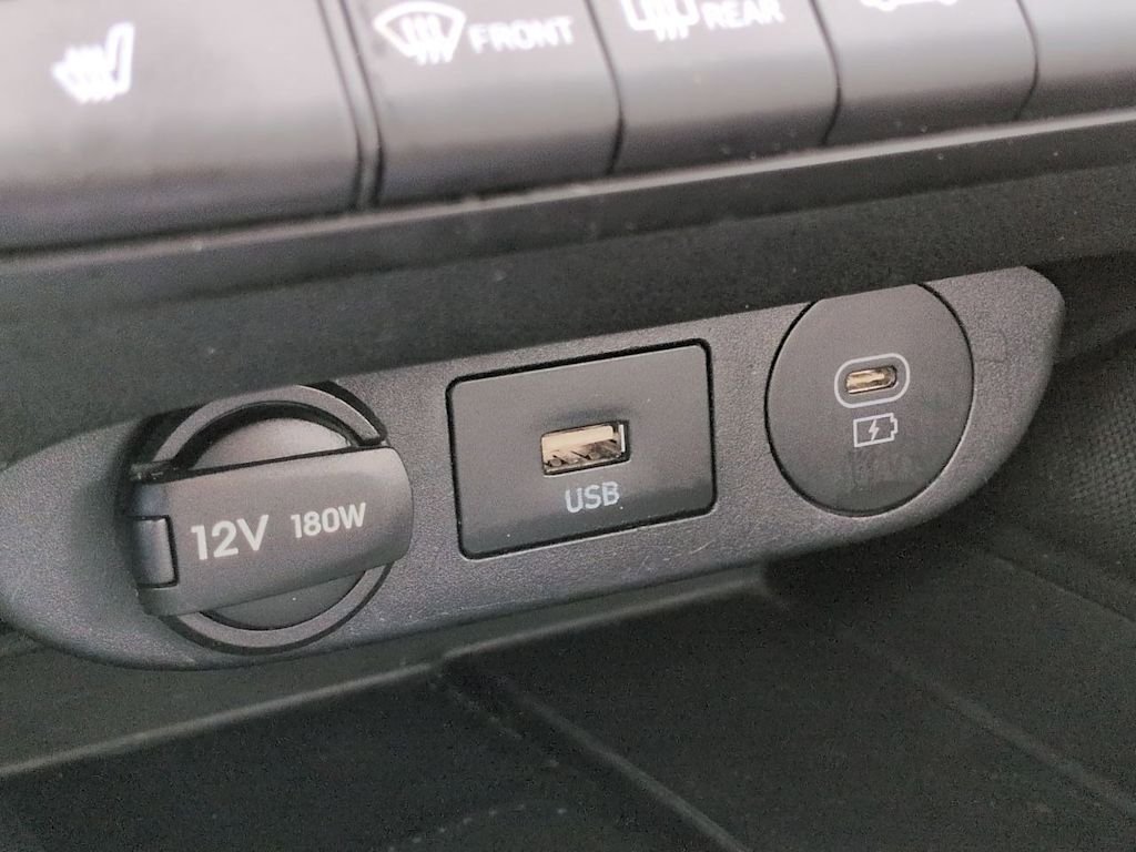 Thumbnail: 2024 Hyundai Elantra - 36