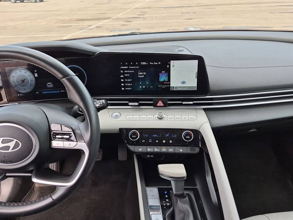 Thumbnail: 2025 Hyundai Elantra - 15
