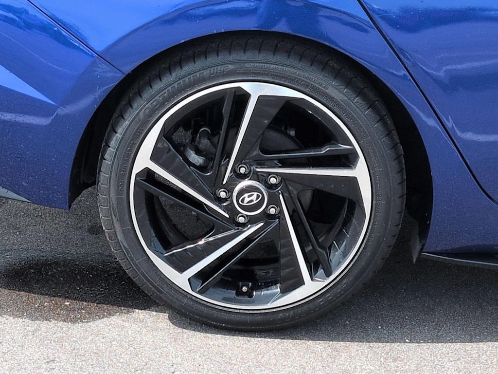 Thumbnail: 2023 Hyundai Elantra - 7