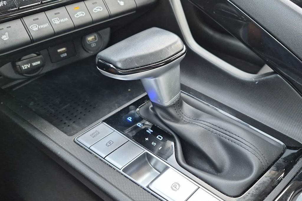 Thumbnail: 2023 Hyundai Elantra - 16