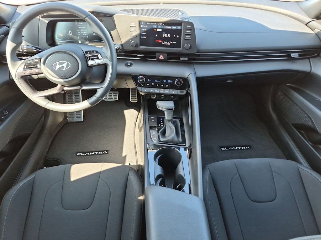 Thumbnail: 2026 Hyundai Elantra - 2