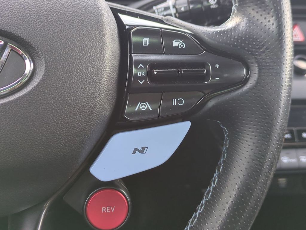 Thumbnail: 2022 Hyundai Elantra - 28