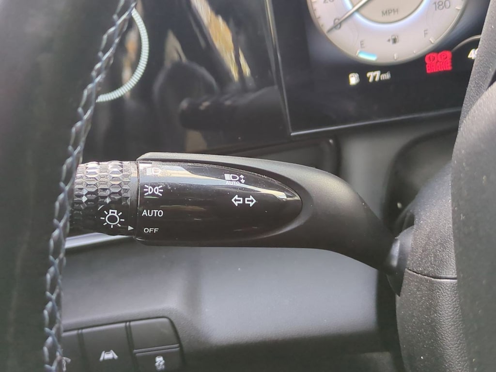 Thumbnail: 2022 Hyundai Elantra - 29