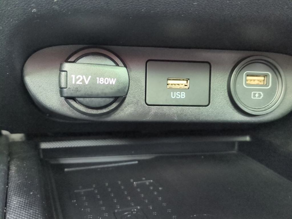 Thumbnail: 2022 Hyundai Elantra - 34