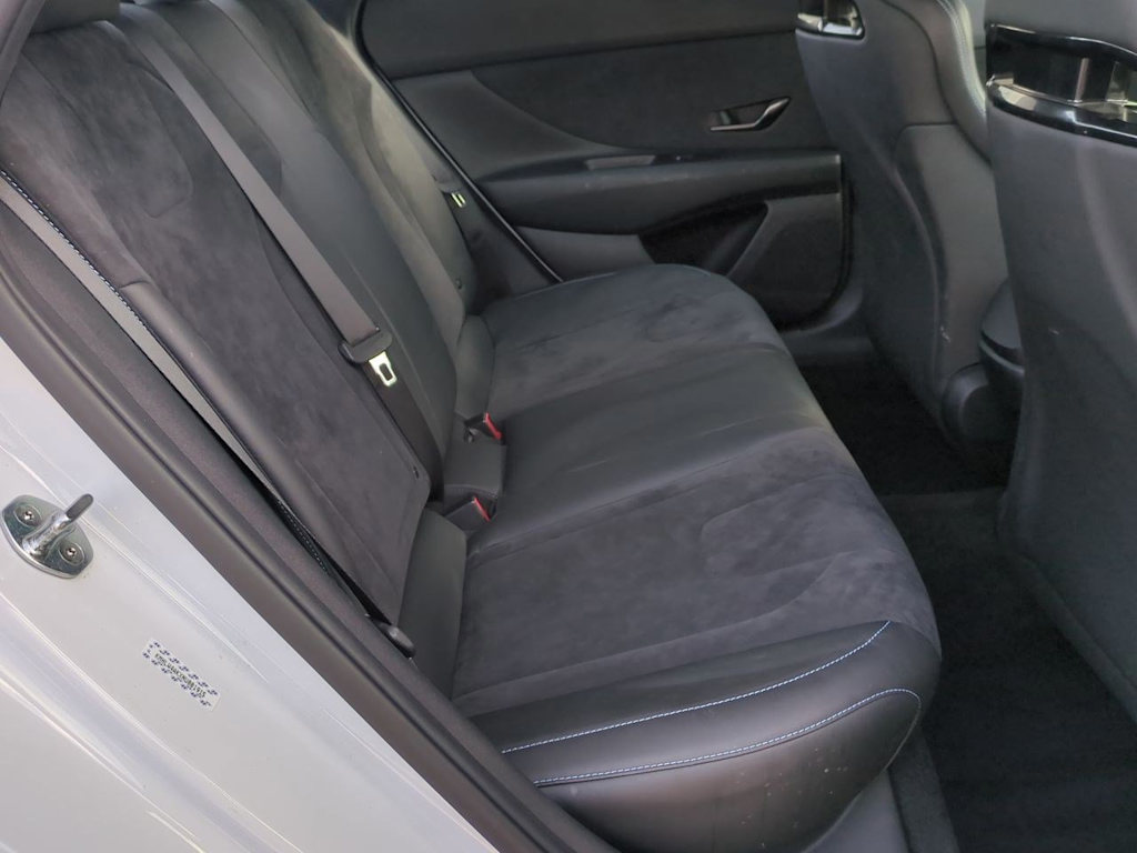 Thumbnail: 2022 Hyundai Elantra - 26