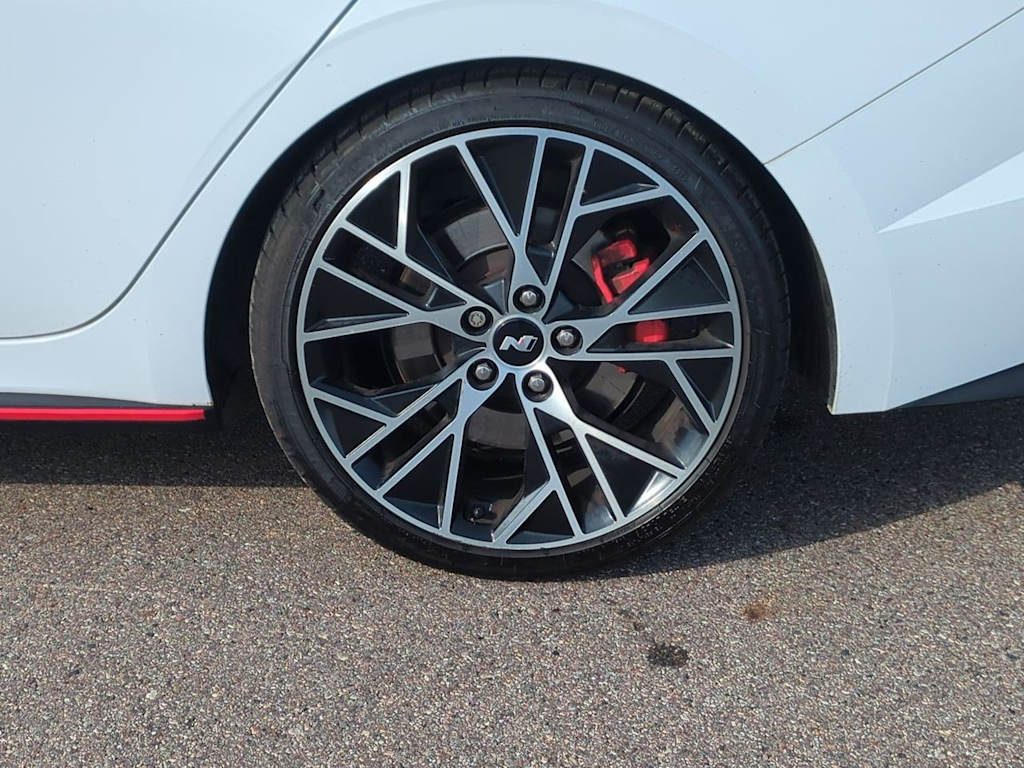 Thumbnail: 2022 Hyundai Elantra - 7