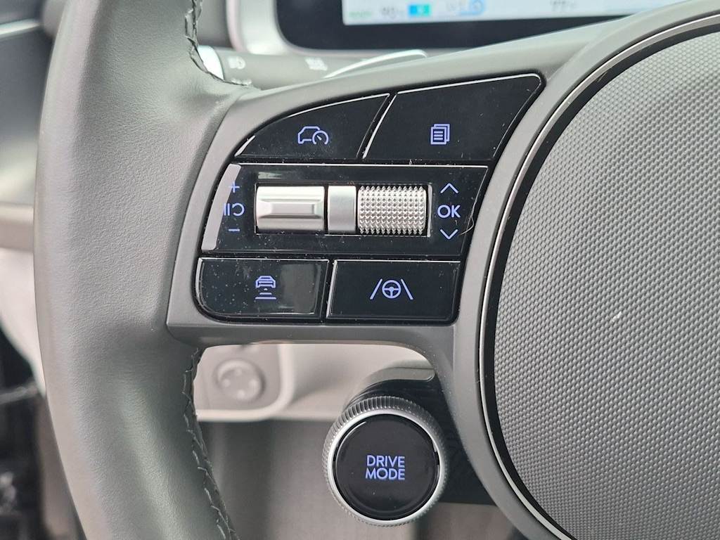 Thumbnail: 2023 Hyundai Ioniq 6 - 19