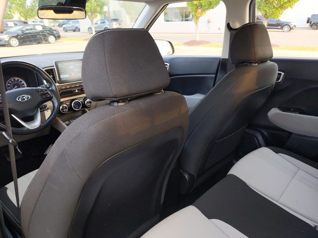 Thumbnail: 2022 Hyundai Venue - 11