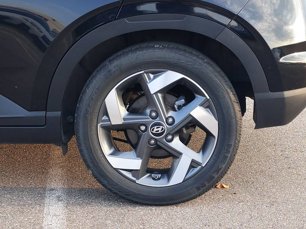 Thumbnail: 2022 Hyundai Venue - 8