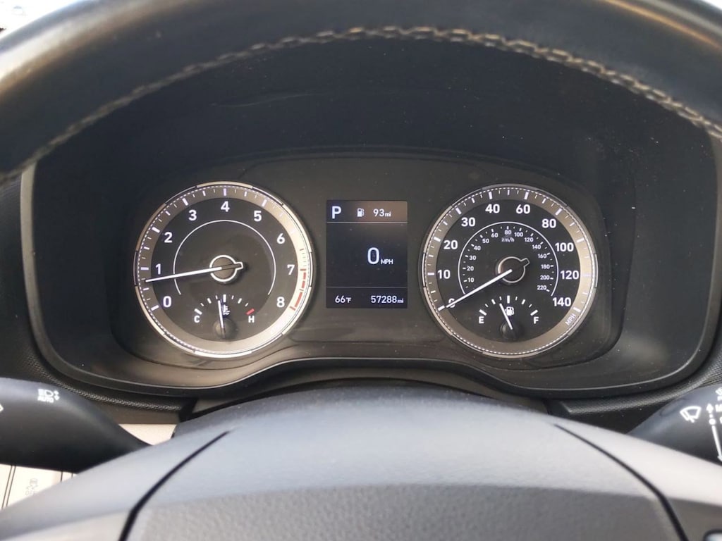 Thumbnail: 2022 Hyundai Venue - 16