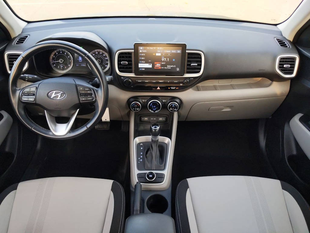 Thumbnail: 2022 Hyundai Venue - 9