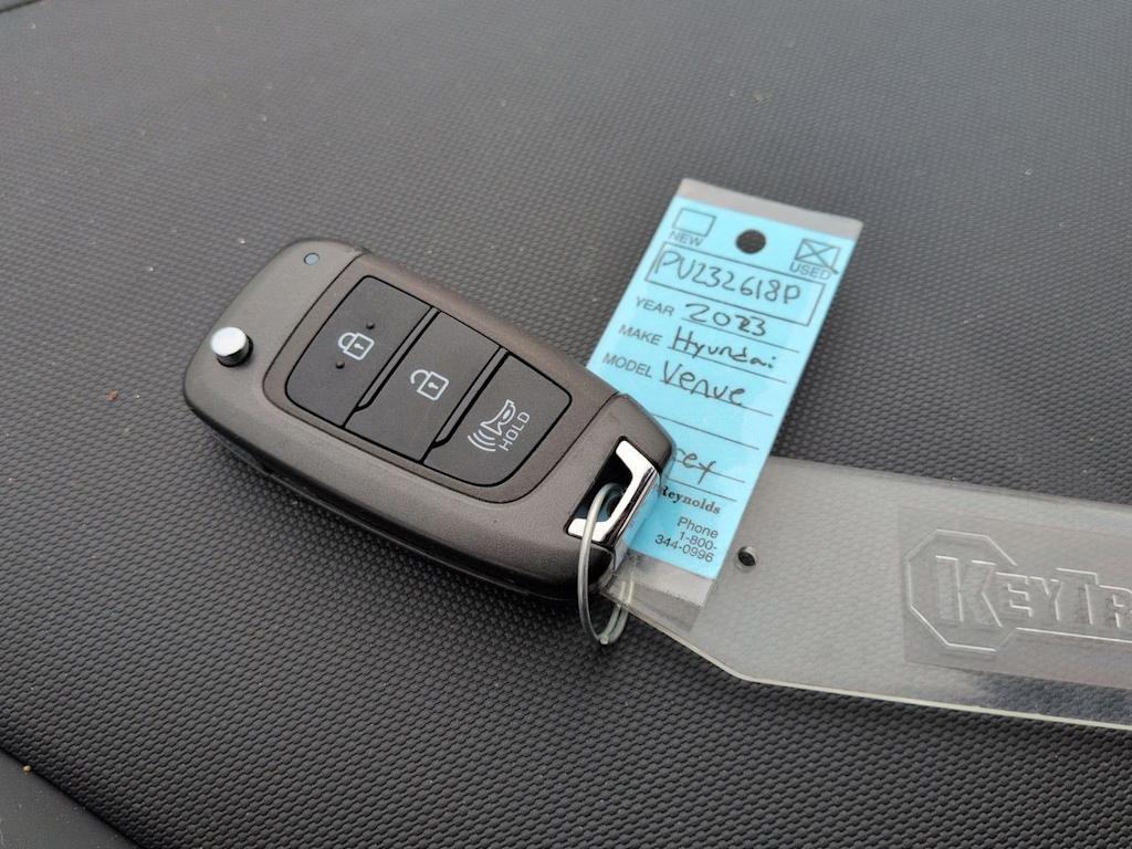 Thumbnail: 2023 Hyundai Venue - 18