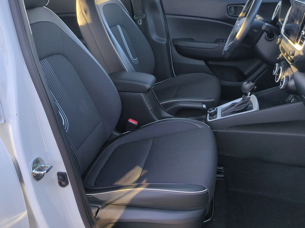 Thumbnail: 2023 Hyundai Venue - 27