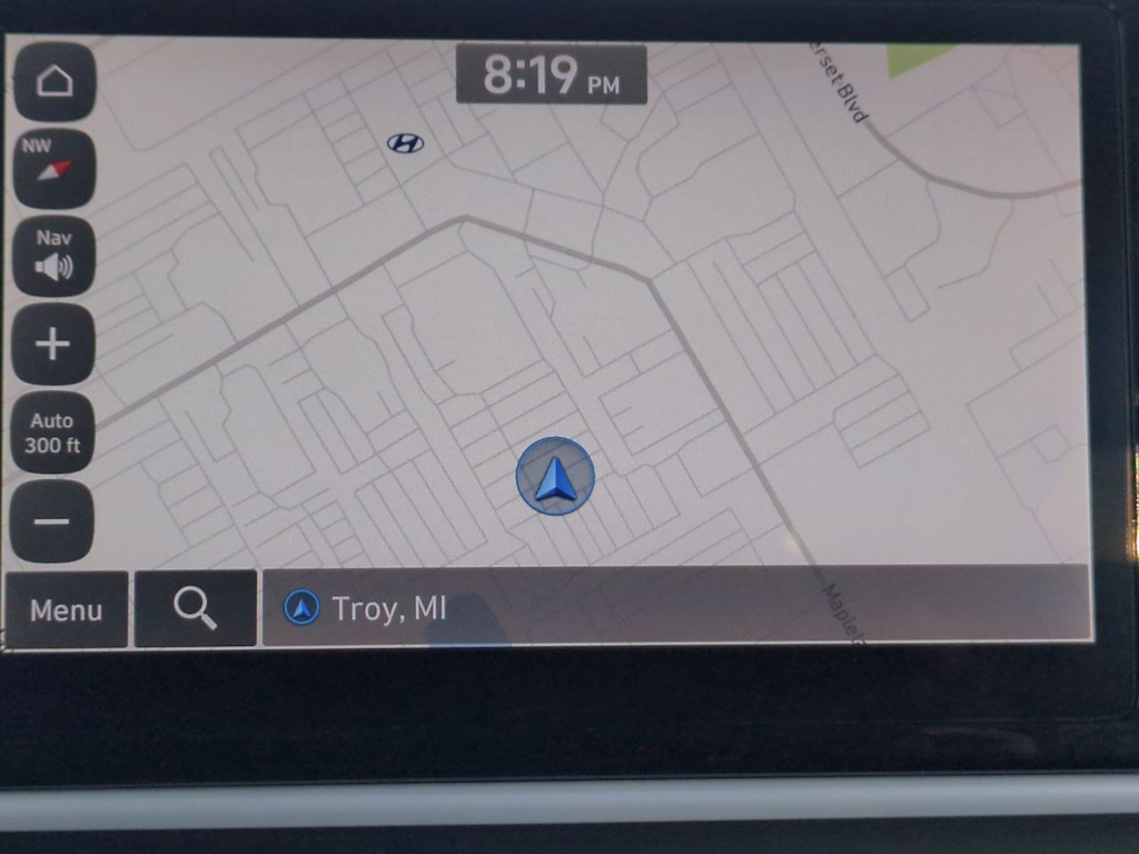 Thumbnail: 2023 Hyundai Venue - 32