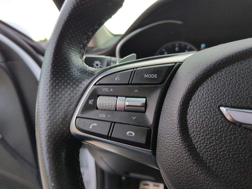 Thumbnail: 2019 Genesis G70 - 30