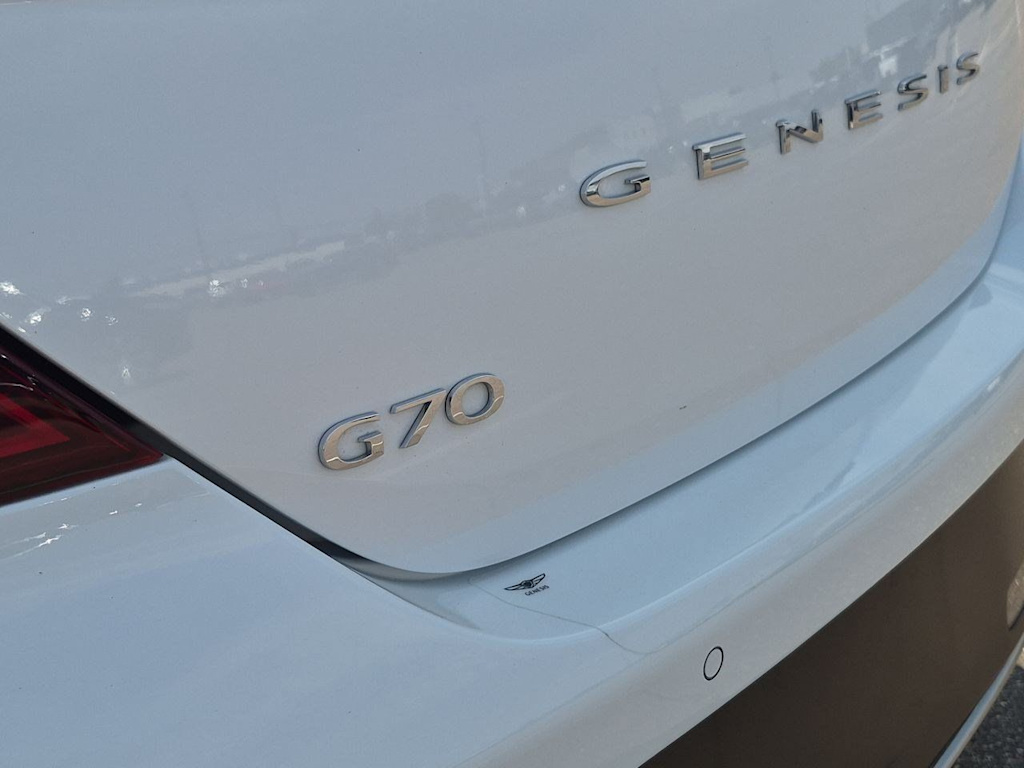 Thumbnail: 2023 Genesis G70 - 17