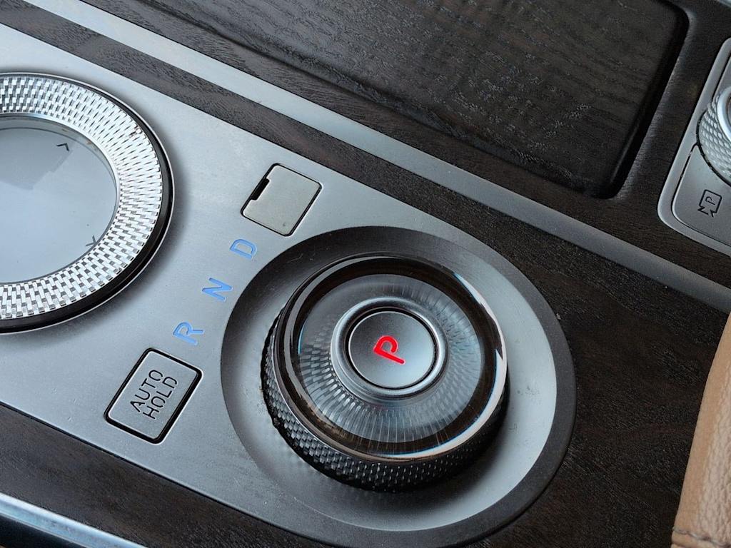 Thumbnail: 2022 Genesis GV80 - 36