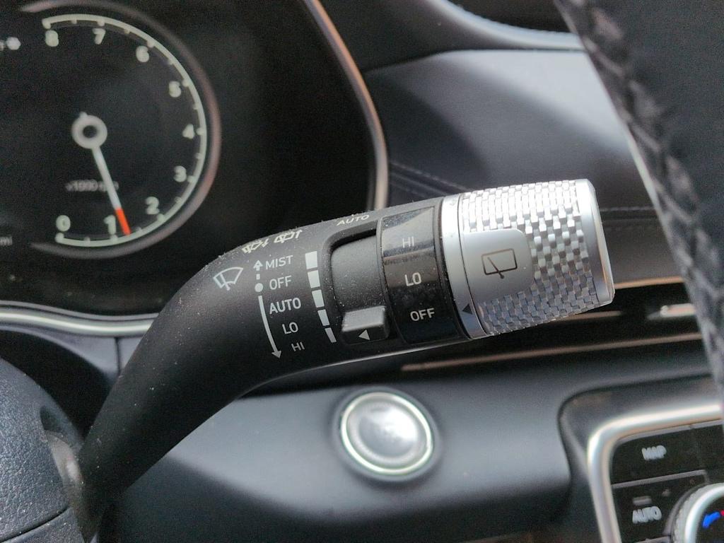 Thumbnail: 2022 Genesis GV80 - 16