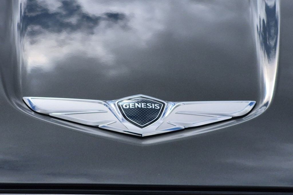 Thumbnail: 2025 Genesis GV70 - 24
