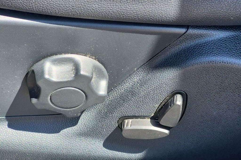 Thumbnail: 2019 Ford EcoSport - 25