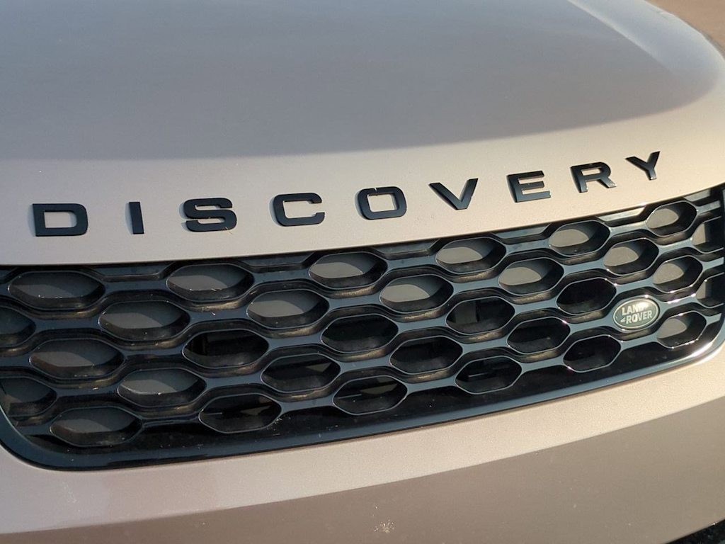 Thumbnail: 2023 Land Rover Discovery - 6