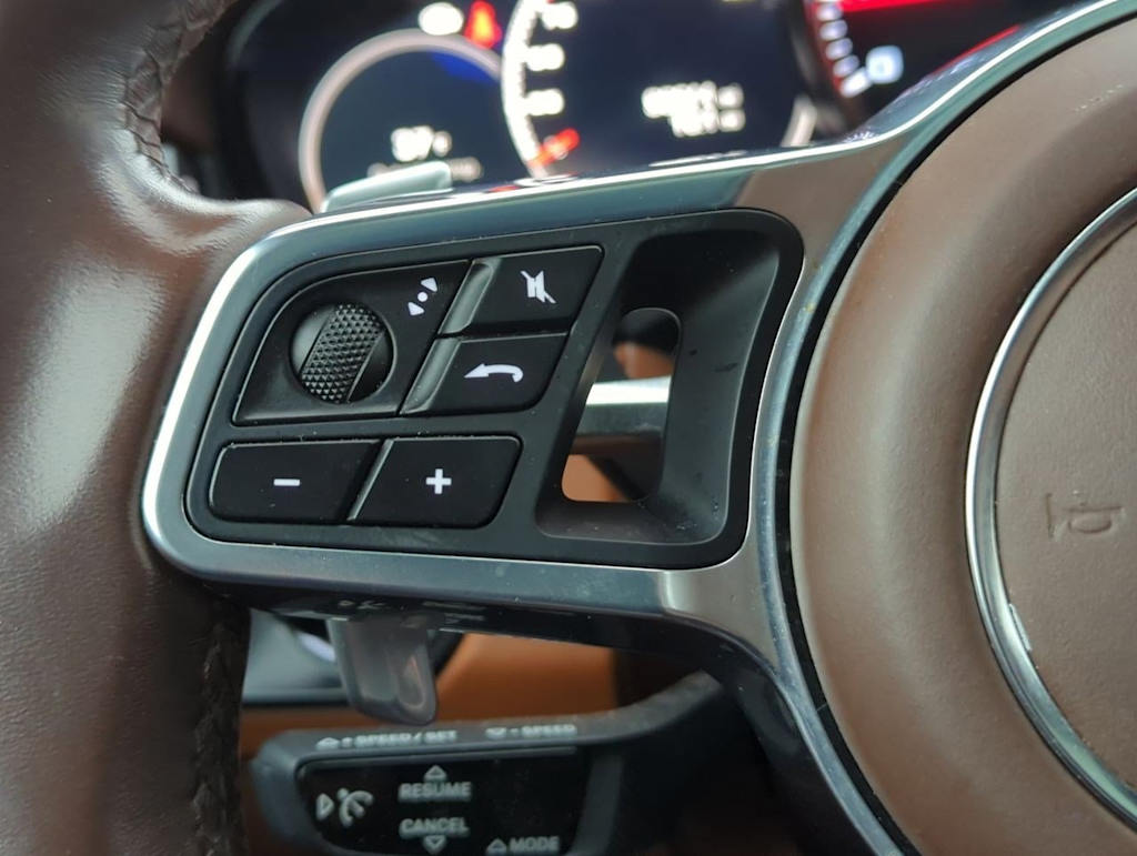 Thumbnail: 2019 Porsche Cayenne - 29