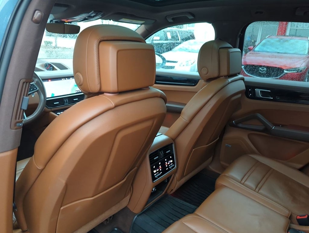 Thumbnail: 2019 Porsche Cayenne - 12