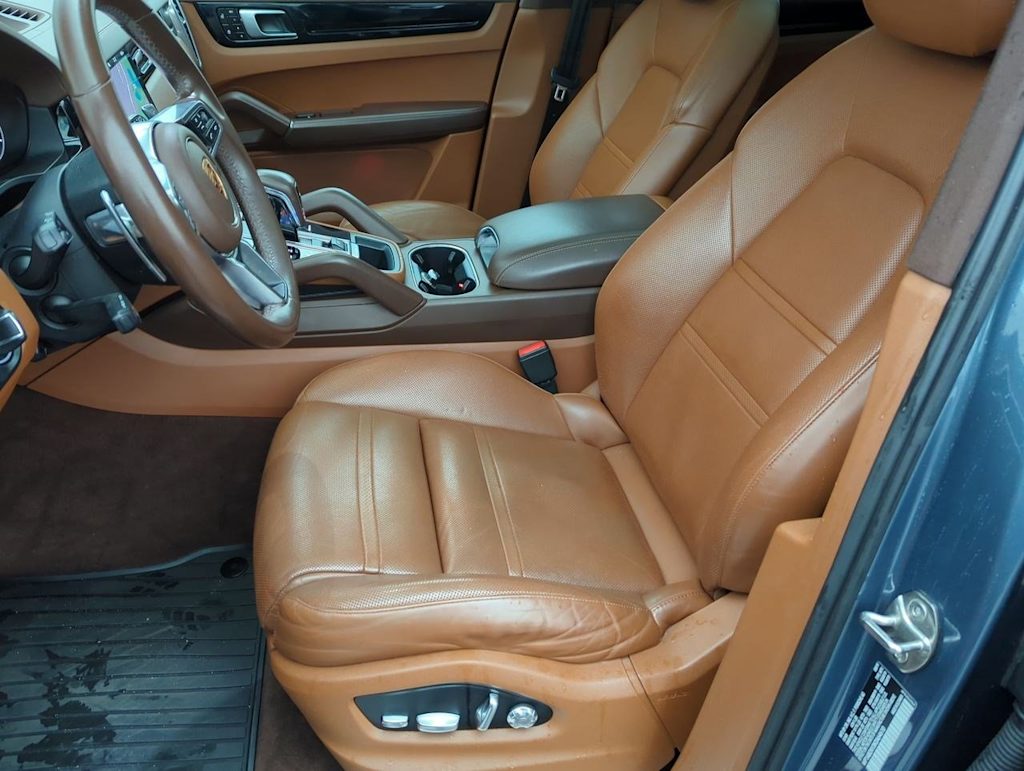 Thumbnail: 2019 Porsche Cayenne - 10