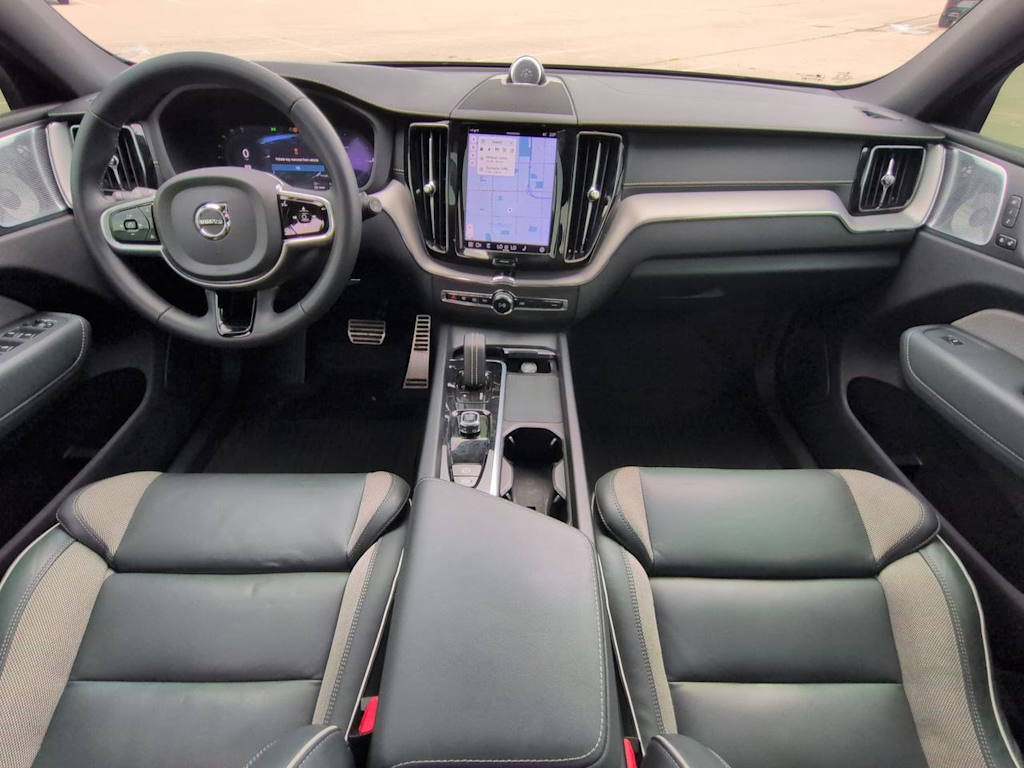 Thumbnail: 2022 Volvo XC60 - 9