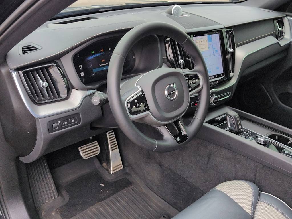 Thumbnail: 2022 Volvo XC60 - 2