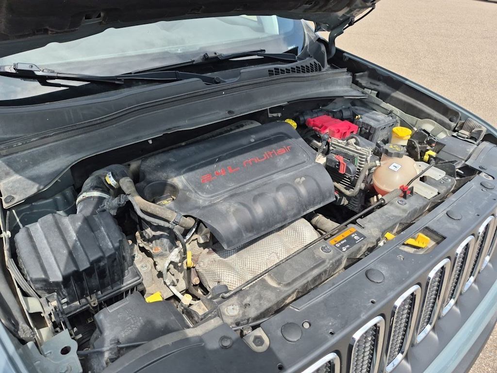 Thumbnail: 2018 Jeep Renegade - 9
