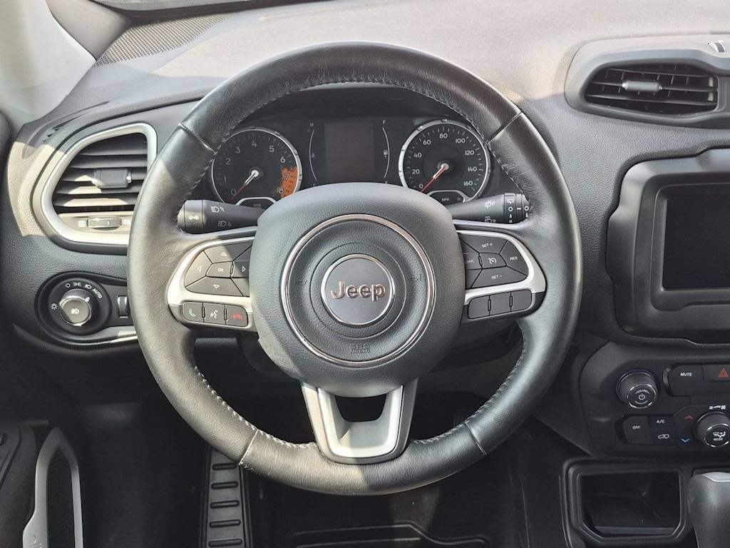 Thumbnail: 2018 Jeep Renegade - 14