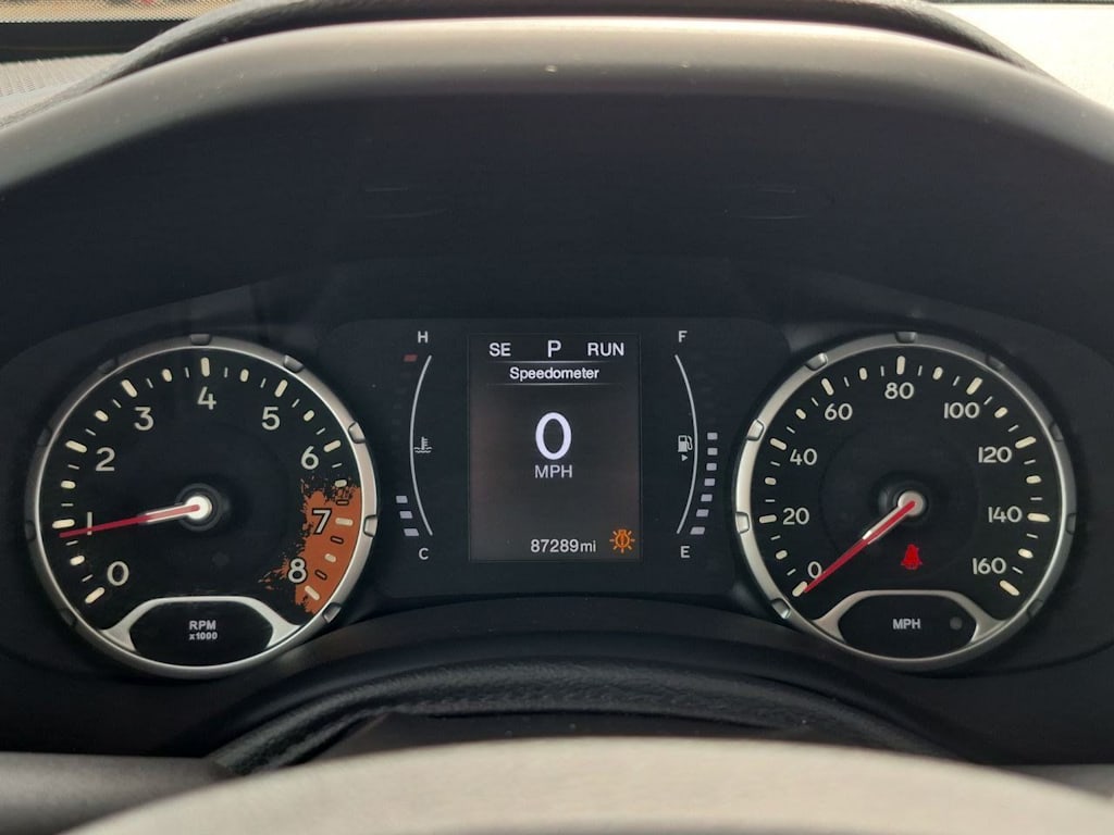 Thumbnail: 2018 Jeep Renegade - 17