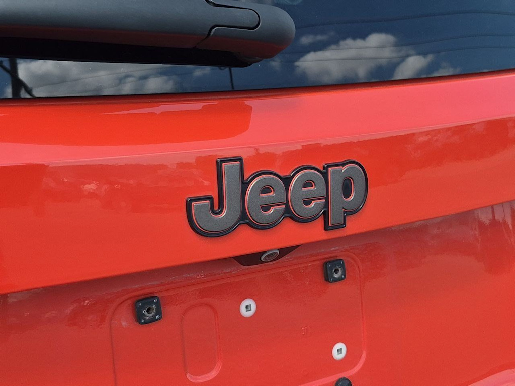 Thumbnail: 2016 Jeep Renegade - 7