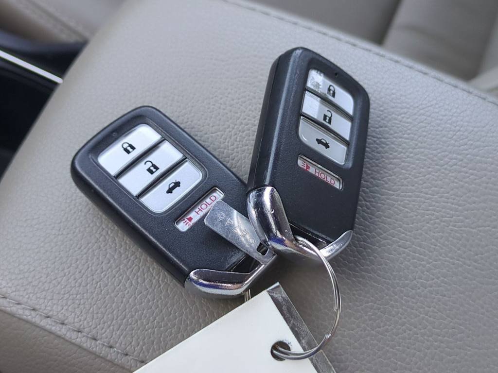 Thumbnail: 2014 Honda Civic - 18