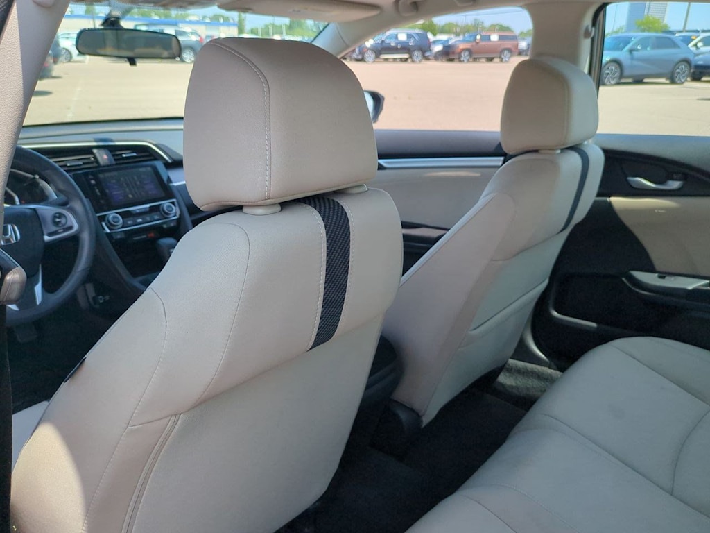 Thumbnail: 2016 Honda Civic - 12