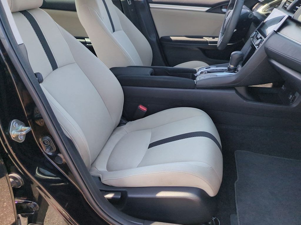 Thumbnail: 2016 Honda Civic - 11