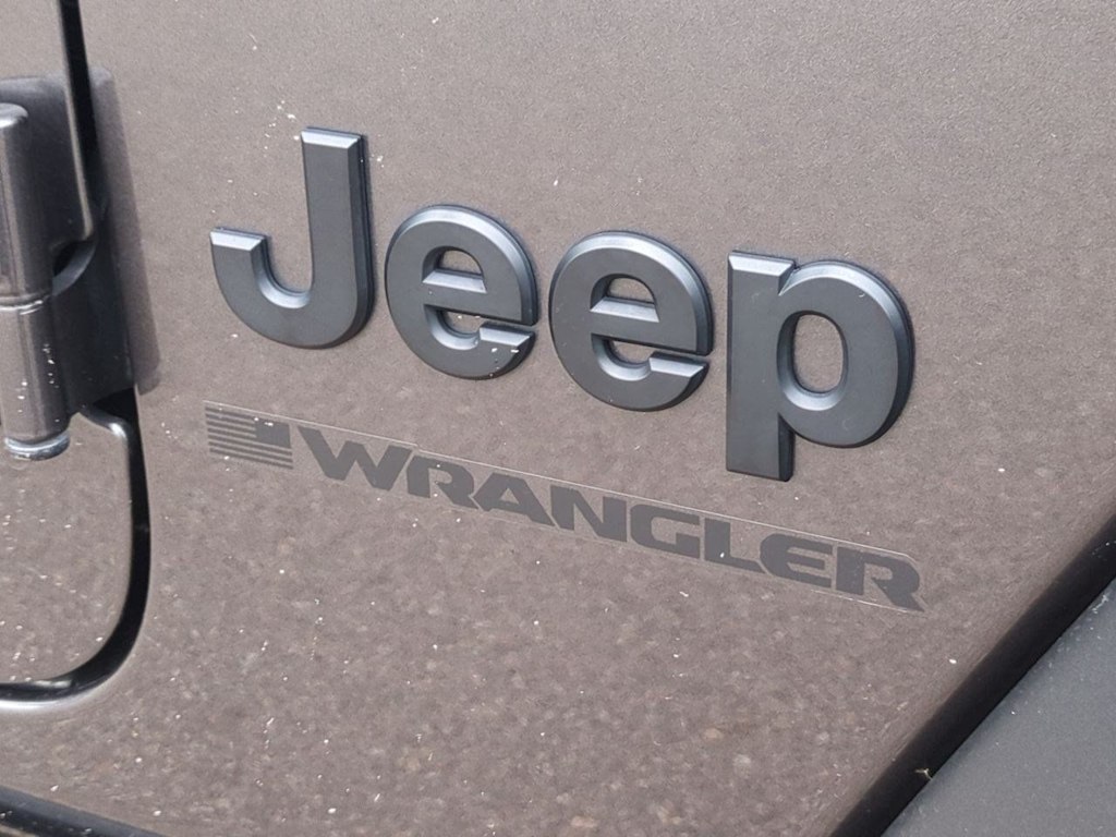 Thumbnail: 2023 Jeep Wrangler - 23