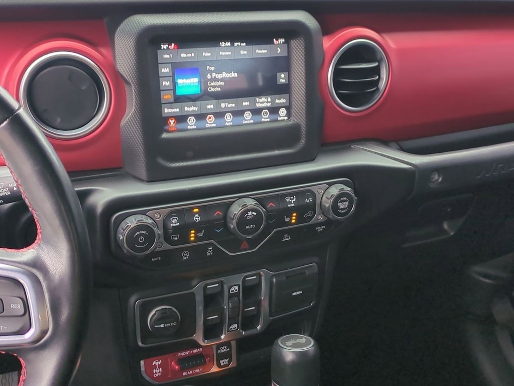 Thumbnail: 2021 Jeep Wrangler - 14