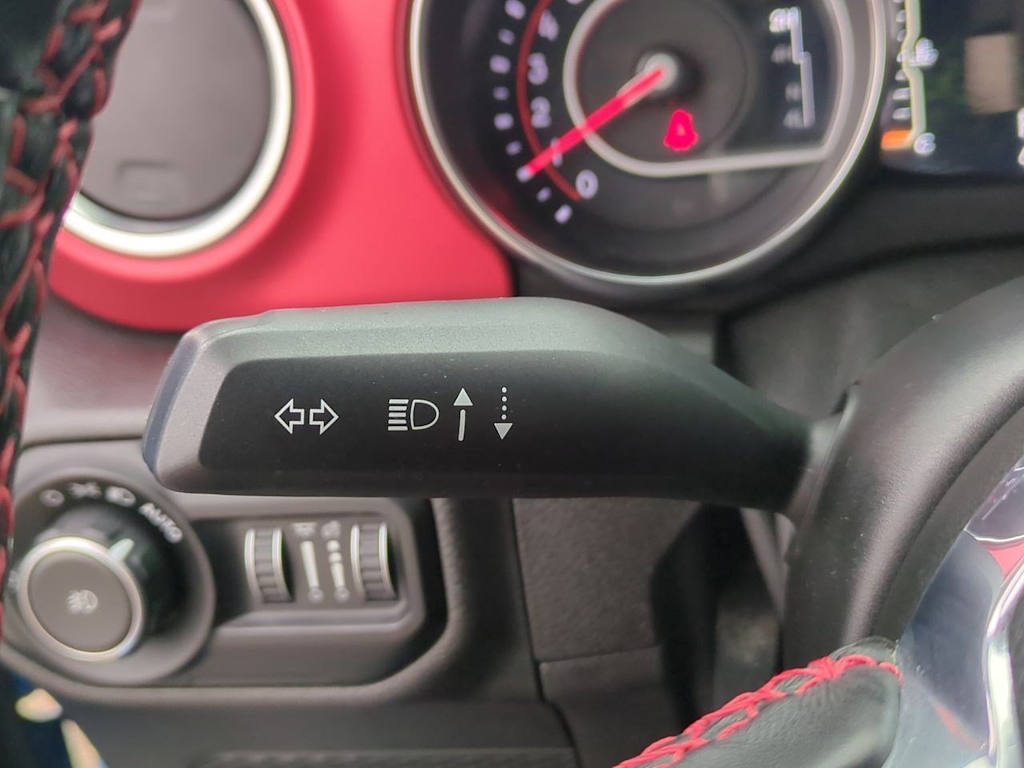 Thumbnail: 2021 Jeep Wrangler - 32