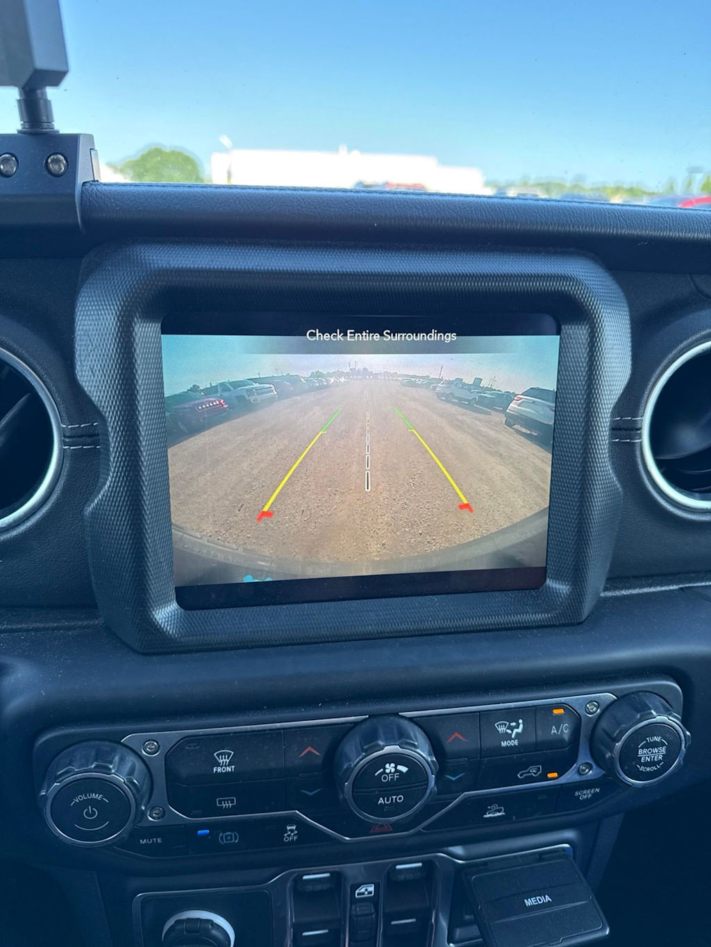 Thumbnail: 2023 Jeep Wrangler - 10
