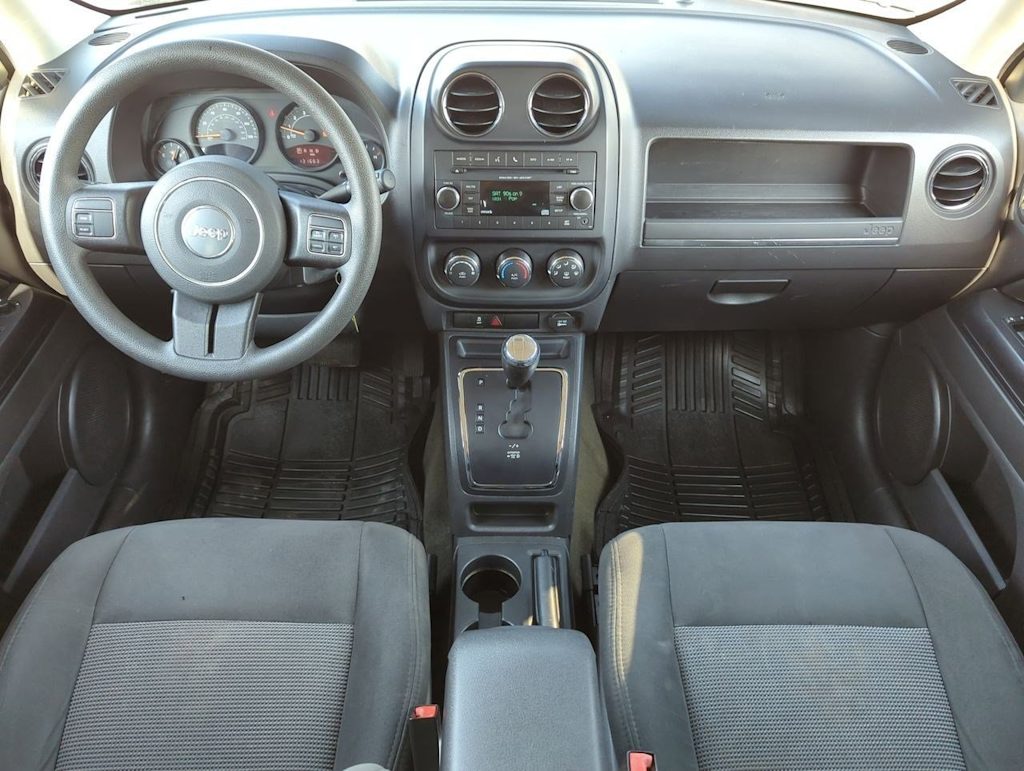 2016 Jeep Patriot Sport 9