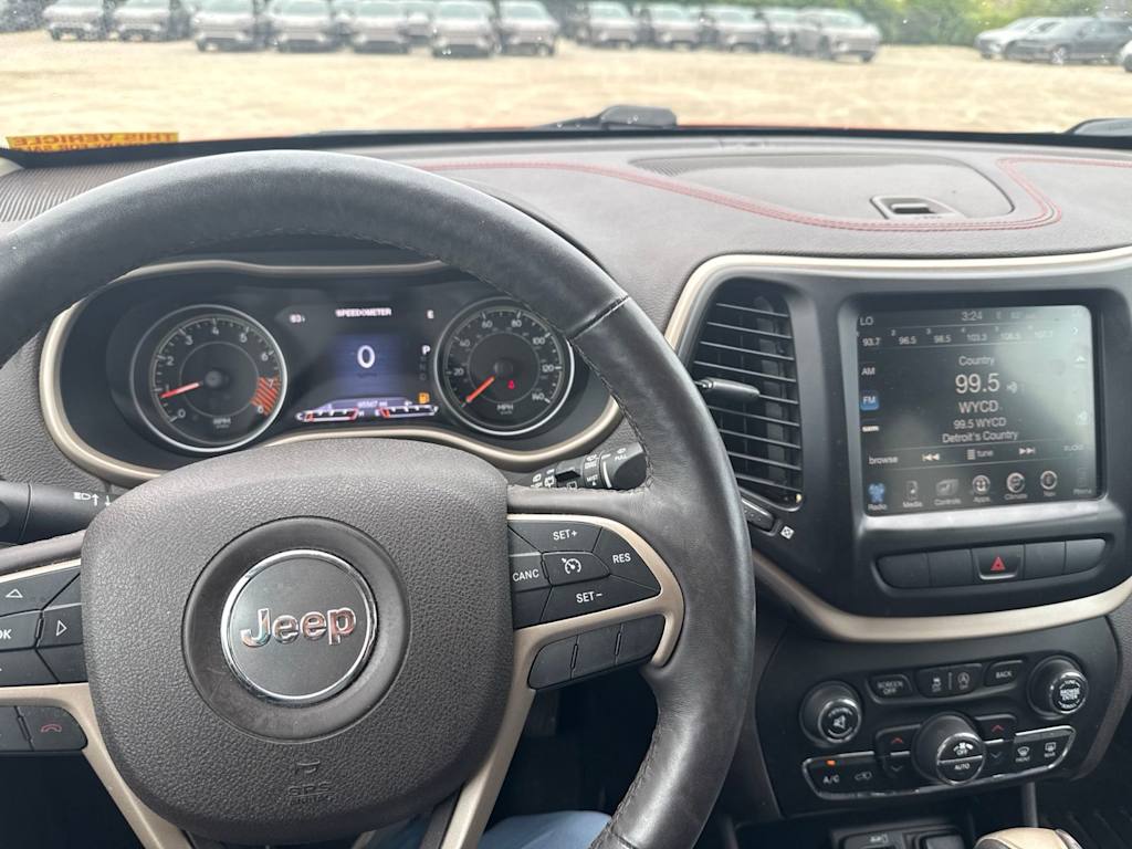 Thumbnail: 2015 Jeep Cherokee - 2