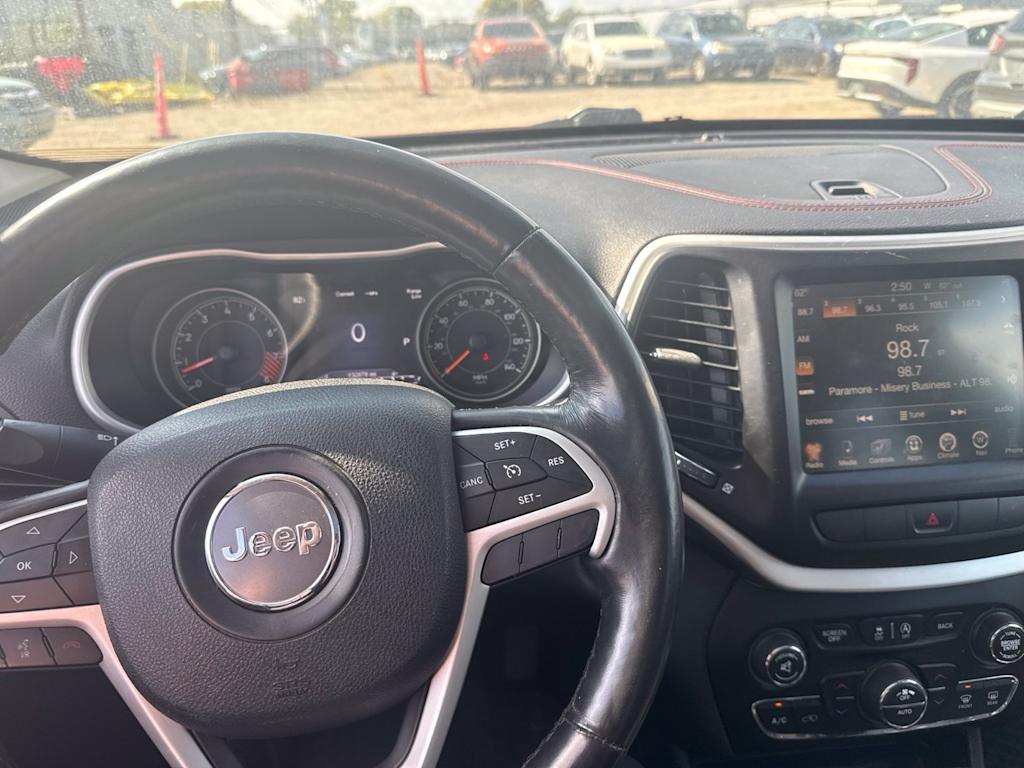 Thumbnail: 2015 Jeep Cherokee - 2