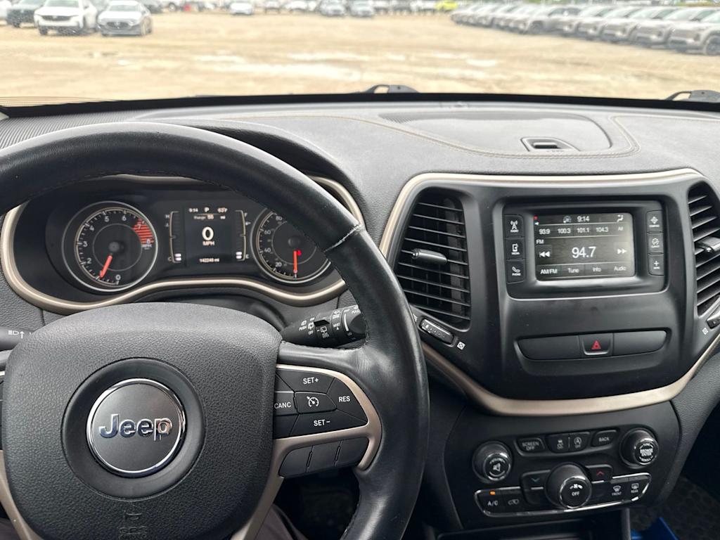 Thumbnail: 2016 Jeep Cherokee - 2