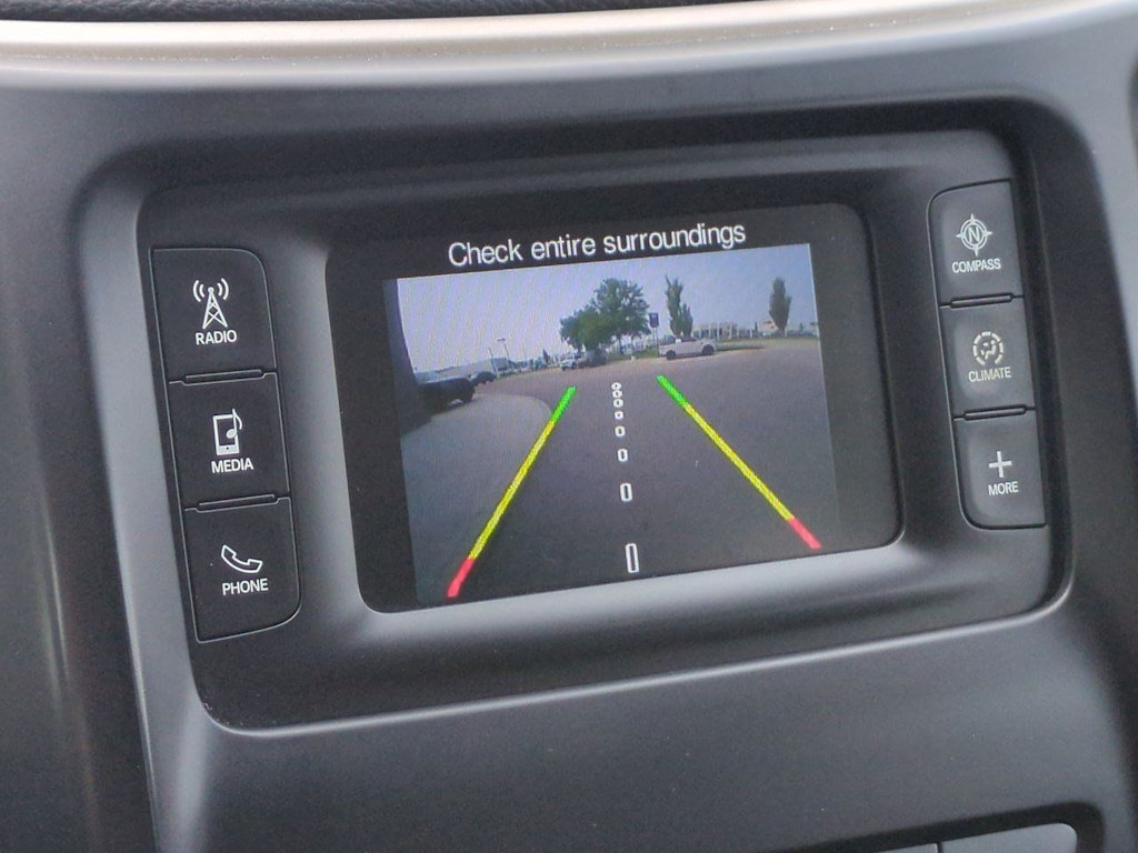 Thumbnail: 2015 Jeep Cherokee - 32