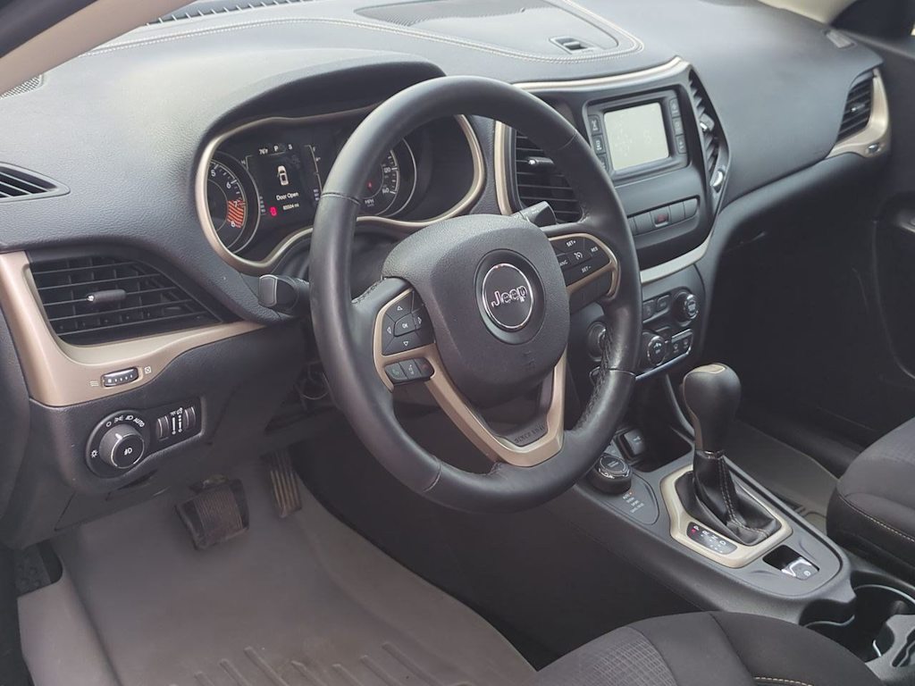 Thumbnail: 2015 Jeep Cherokee - 2
